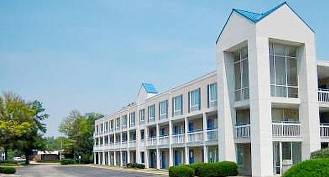Americas Best Value Inn And Suites Overland Park Exterior photo